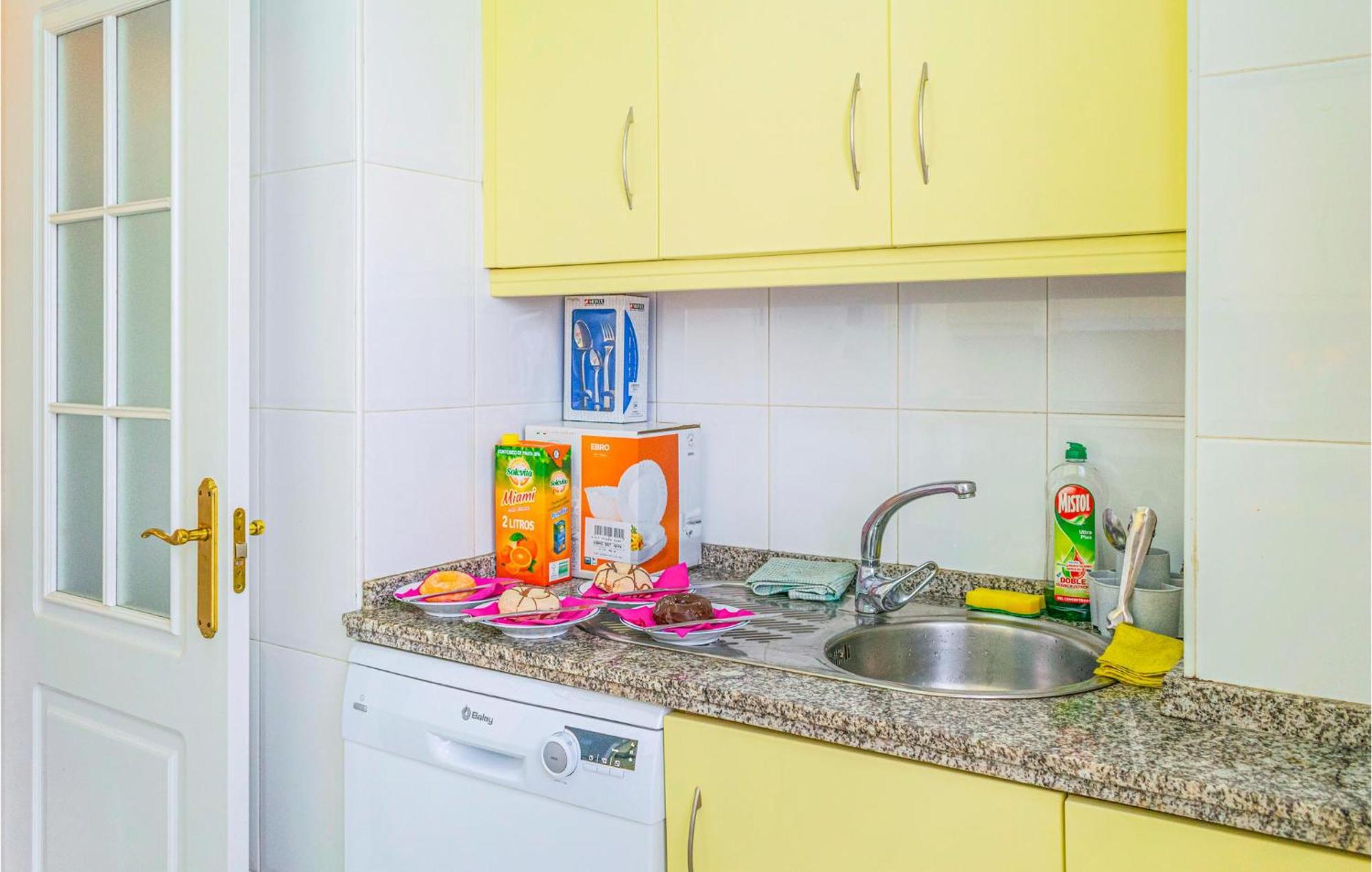 Lovely Apartment In Marbella With Kitchenette Zewnętrze zdjęcie